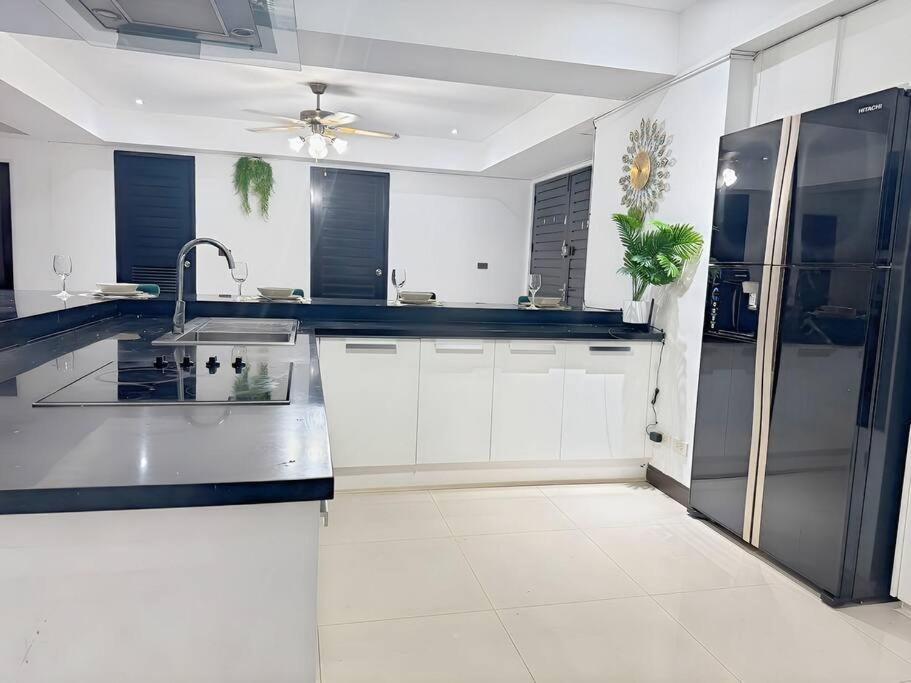 4 Bed Penthouse With 3 Terraces Διαμέρισμα Patong Εξωτερικό φωτογραφία