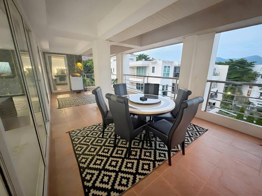 4 Bed Penthouse With 3 Terraces Διαμέρισμα Patong Εξωτερικό φωτογραφία