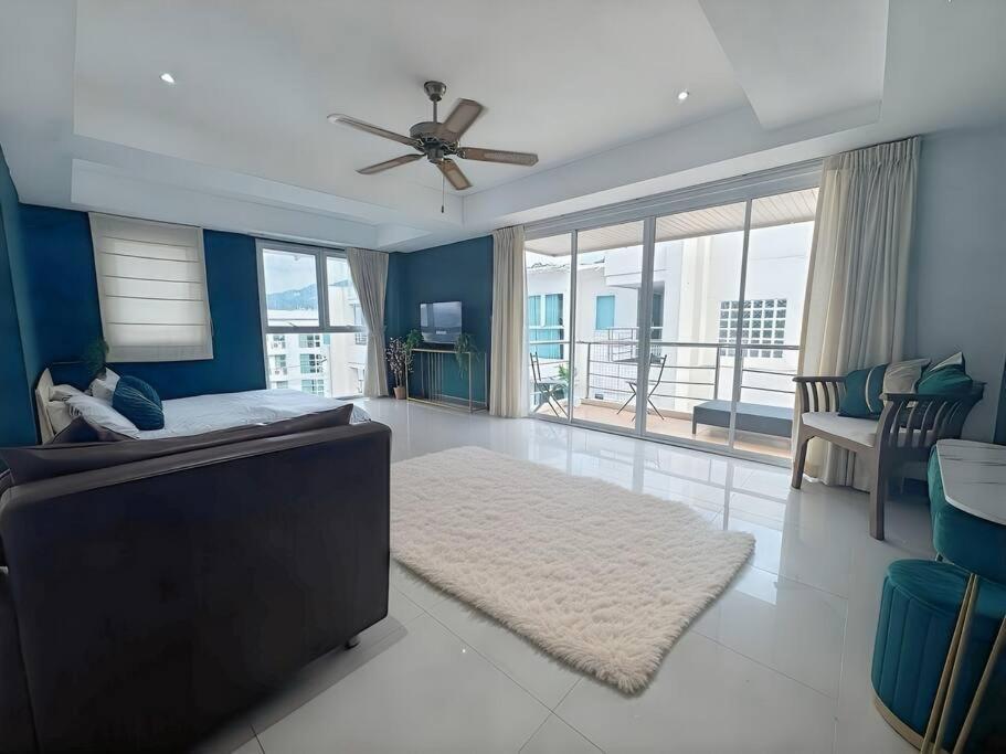 4 Bed Penthouse With 3 Terraces Διαμέρισμα Patong Εξωτερικό φωτογραφία