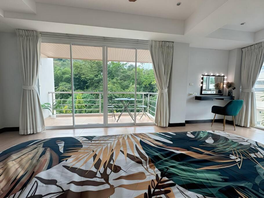 4 Bed Penthouse With 3 Terraces Διαμέρισμα Patong Εξωτερικό φωτογραφία